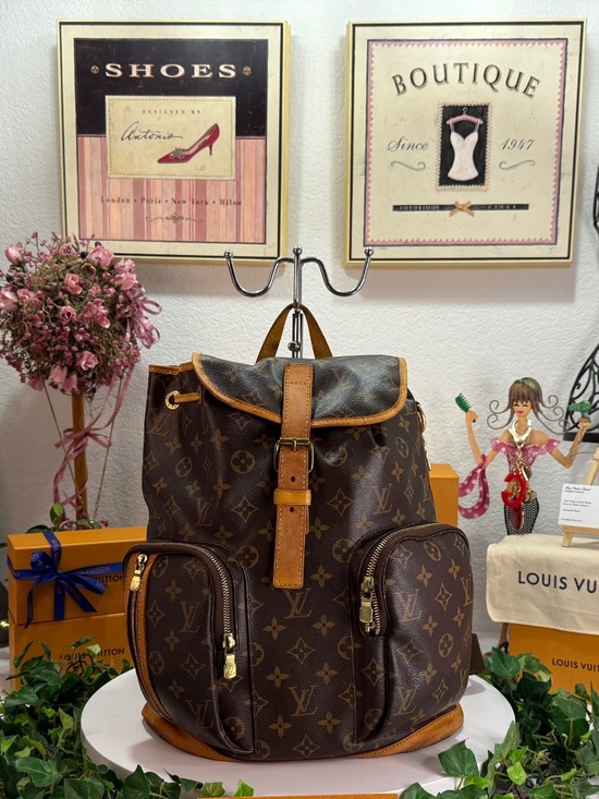 LOUIS VUITTON SAC DOS BACKPACK! main image 16